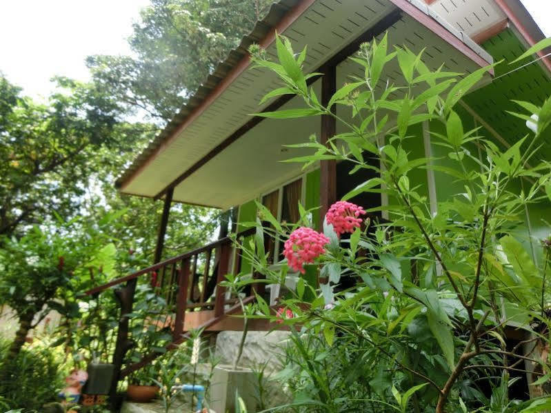 Simply Life Bungalow Ko Lanta Kültér fotó